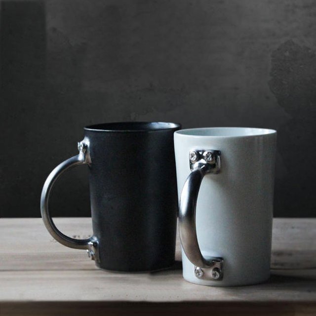 Quiet Morning Sculpted Mug – Stoneware